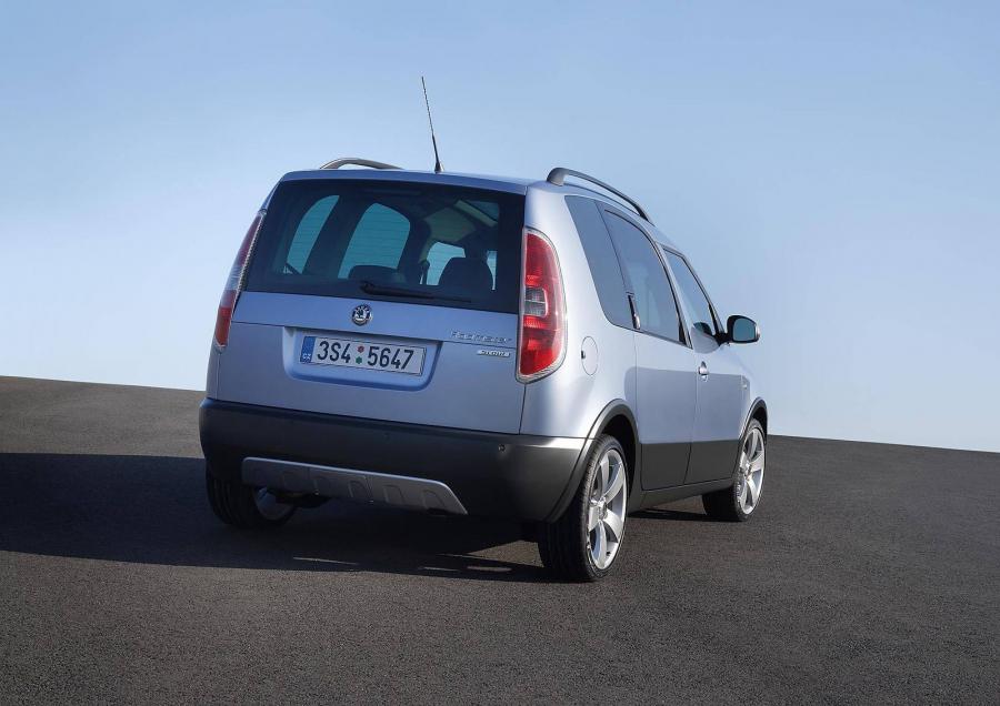  Skoda Roomster Scout 2007 года  (фото 40 из 40)